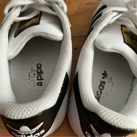 Adidas Original Superstar White Leather Three Stripe Sneakers Black Women's 6 - Picture 8 of 11